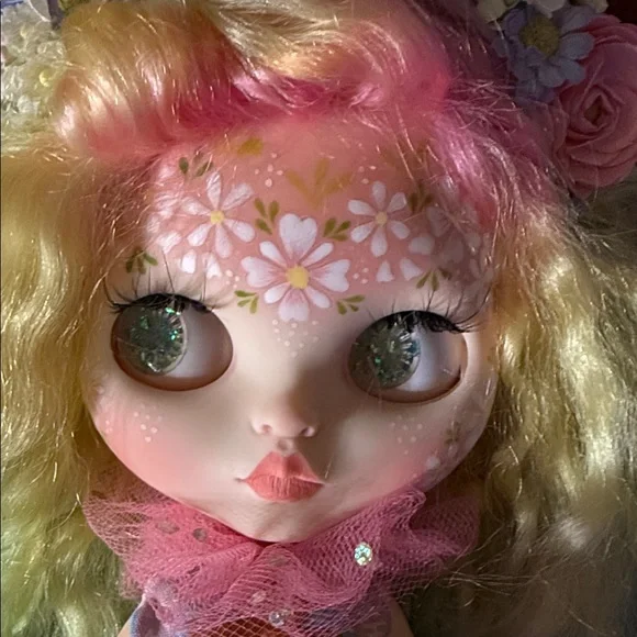 Custom Blythe Doll - Picture 4 of 12